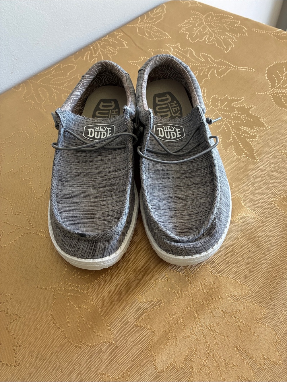 Hey Dude Women’s/kids casual slip-on shoes